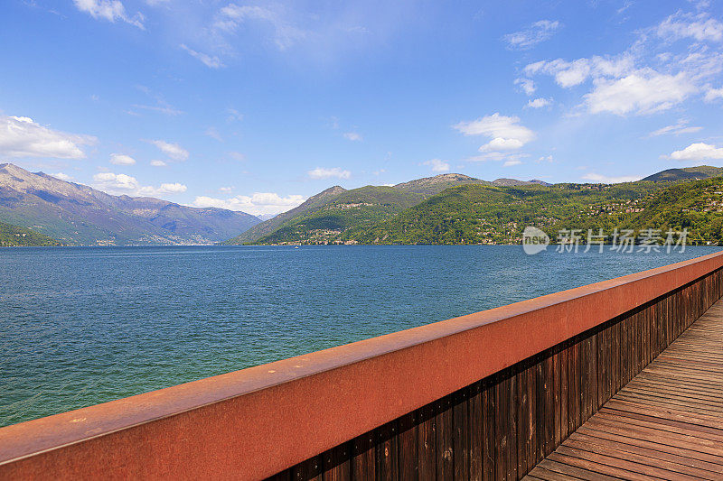 luino lago maggiore 的航运码头